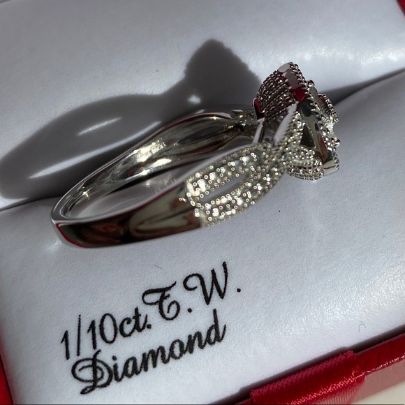 ❤️1/10cttw Diamond Ring SIZE 7 - Picture 5 of 8